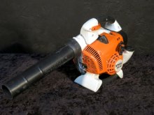 Stihl 2-stroke leaf blower/vacuum