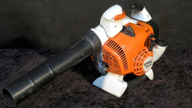 Stihl 2-stroke leaf blower/vacuum