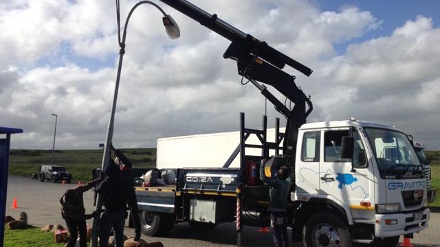 8 ton flatbed truck, with crane 8 ton flatbed truck, with crane